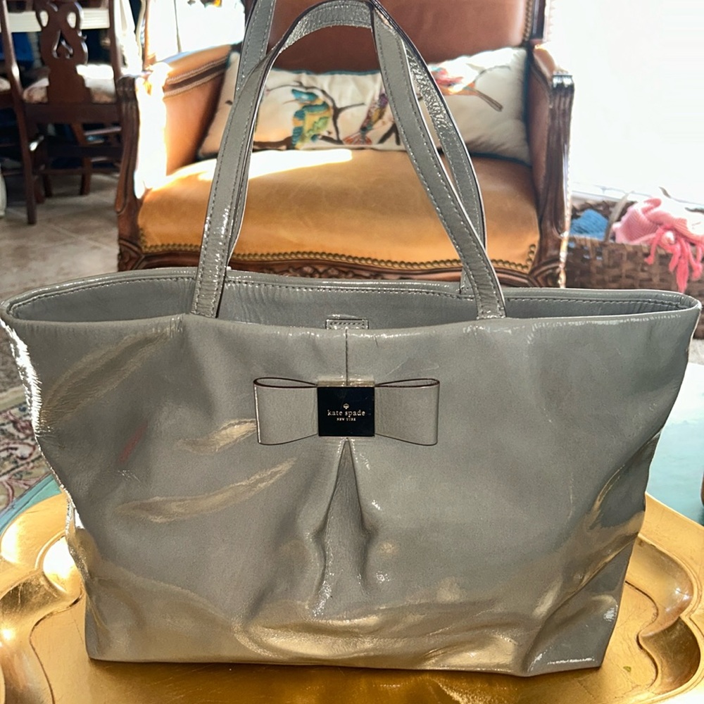 Kate Spade Gray Patent Tote | Survived the Rotation